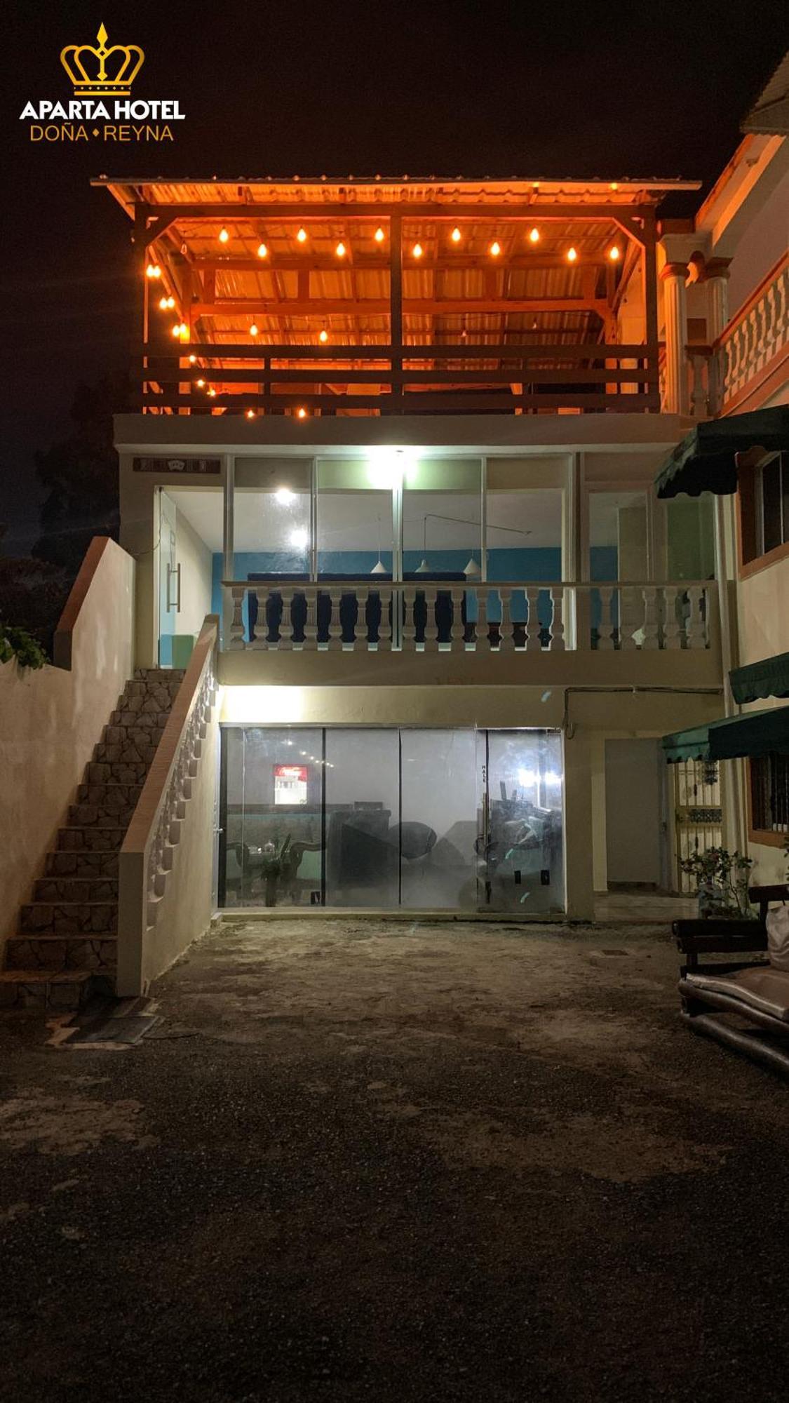 El Higo Apartahotel Dona Reyna Alojamientos En Santo Domingo A 5 Min De Aeropuerto Internacional Las Americas المظهر الخارجي الصورة